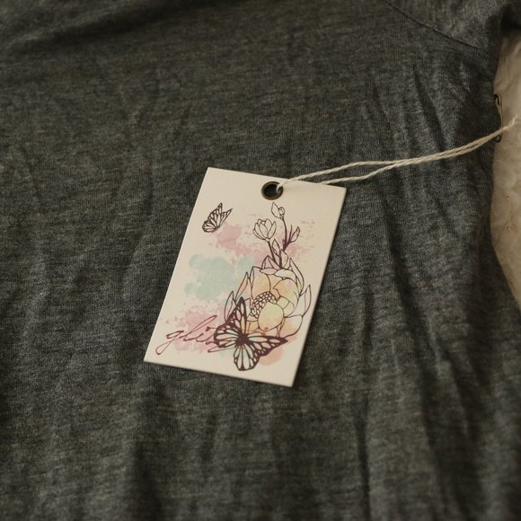 Strappy T-Neck T-shirt - Picture 6 of 7